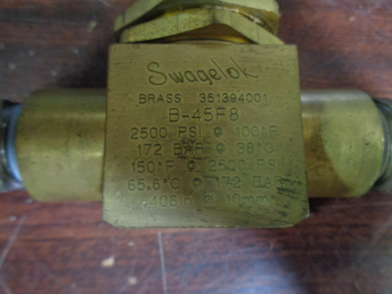 Swagelok B-45F8 Brass Valve2