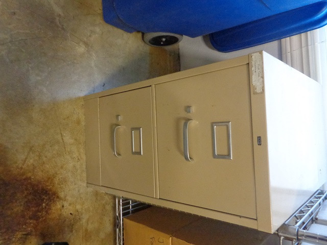 Hon Filingcabinet3 Beige Filing Cabinet 2 Drawer 15 X25 X29 Jmw
