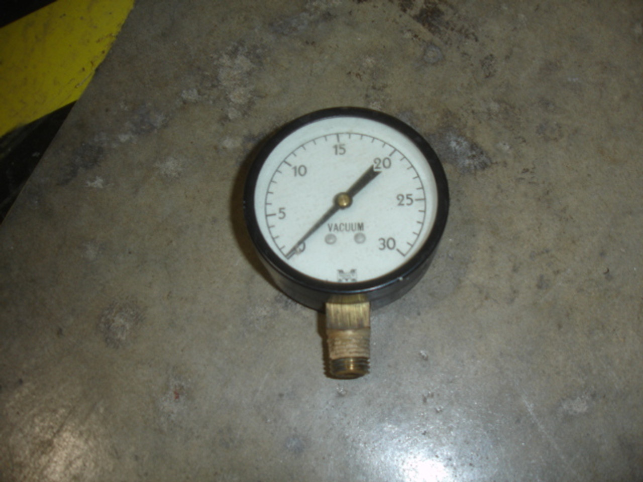 Marshalltown Mfg Gauge7 Vacuum Gauge-0-30 in Hg,1/4" MPT, 2 5/8" Dial