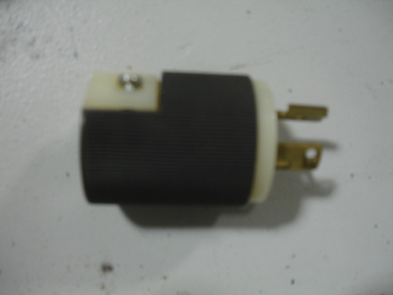 Pass & Seymour L5-15 15A, 250V Twist Lock Plug