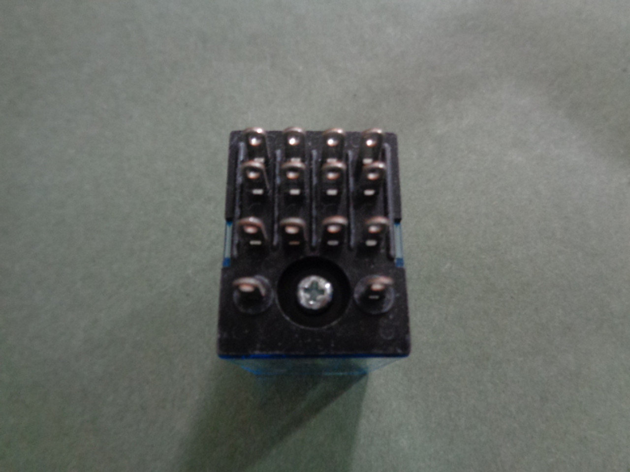 Omron MY4J 24VDC, 14 Pin  OMRON relay 24VDC 14pin2