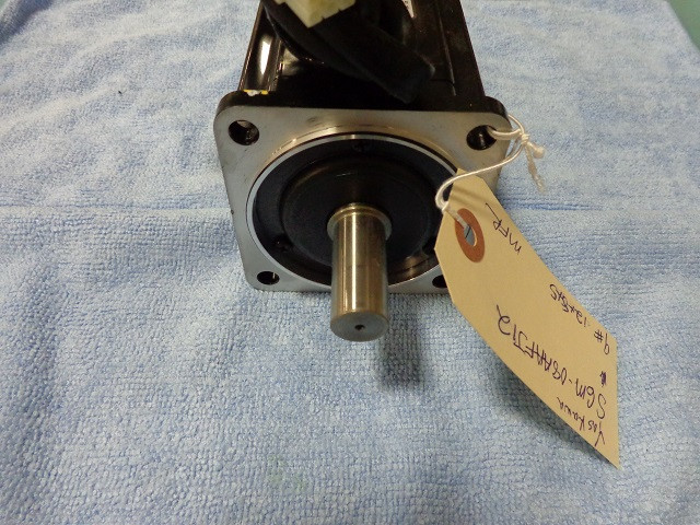 1PC NEW IN BOX Yaskawa servo Motor SGM-A8B314