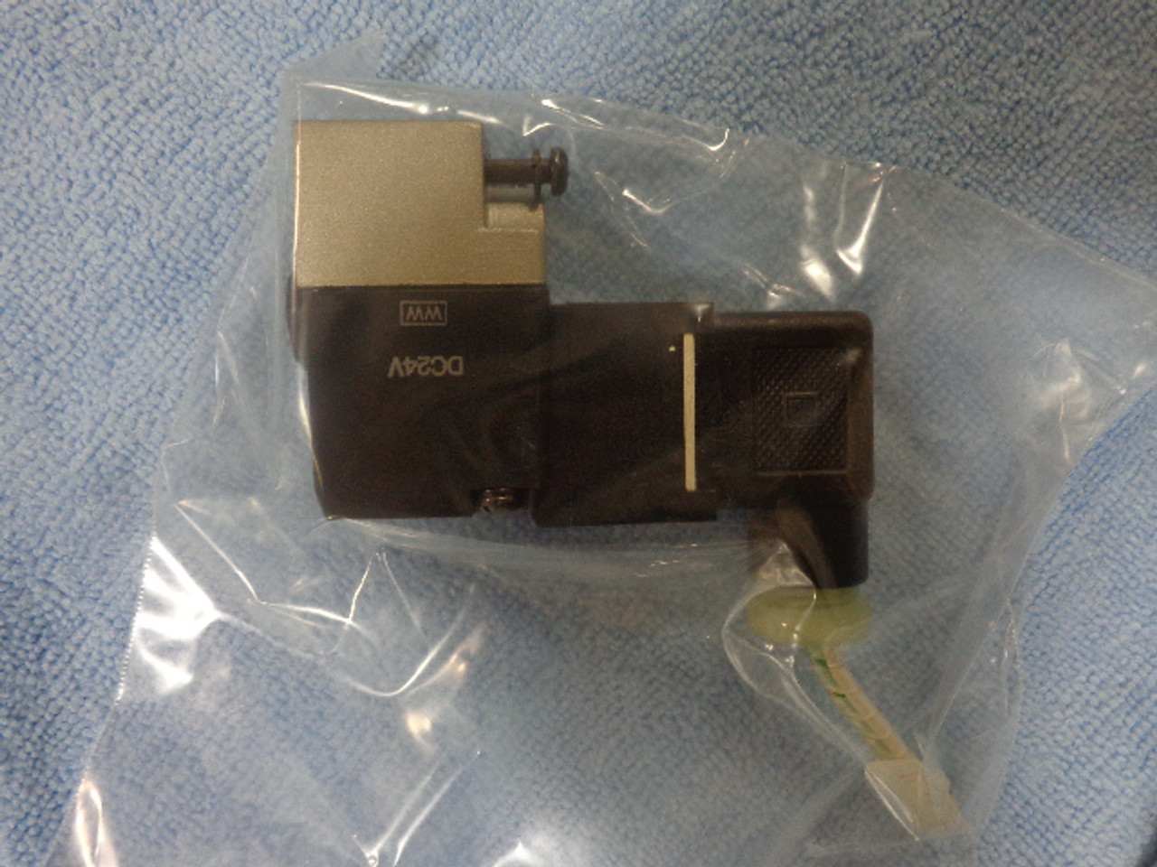 SMC VO307 Solenoid Valve