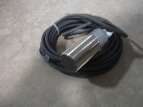 Balluff  BES516-359-BO-C-PU Proximity Sensor
