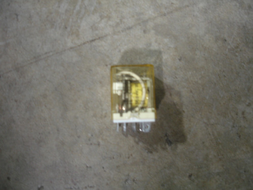 Idec RH3B-U DC 24V Relay