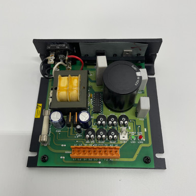 Controllo Velocità Minarik Drives XL3025A-Q-0583 – 115/230VAC 50/60Hz, Usato In Buone Condizioni