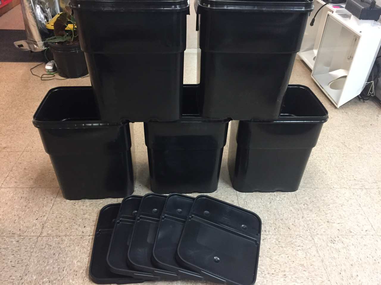 5 Pack With Lids, 13 Gallon EZ Stor™ Container/Buckets w/Lid - PA  Hydroponics