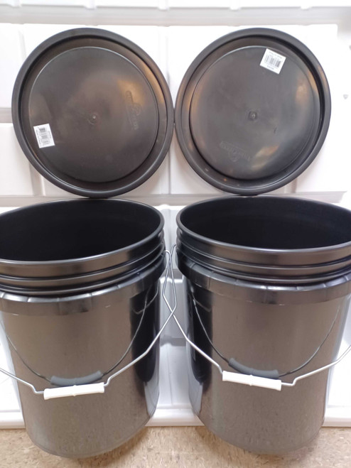 5 Pack With Lids, 13 Gallon EZ Stor™ Container/Buckets w/Lid