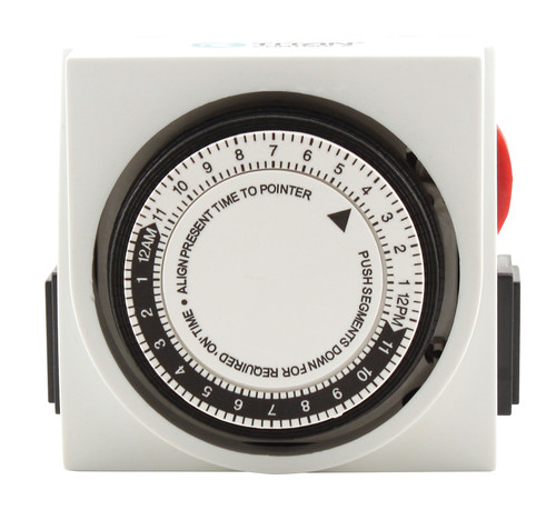 Titan Apollo 8 Two Outlet Mechanical Timer (Free Shipping)