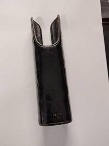 Hand Guard made from black leather, Made in England Universal, can be used on S/S or O/U. 12g