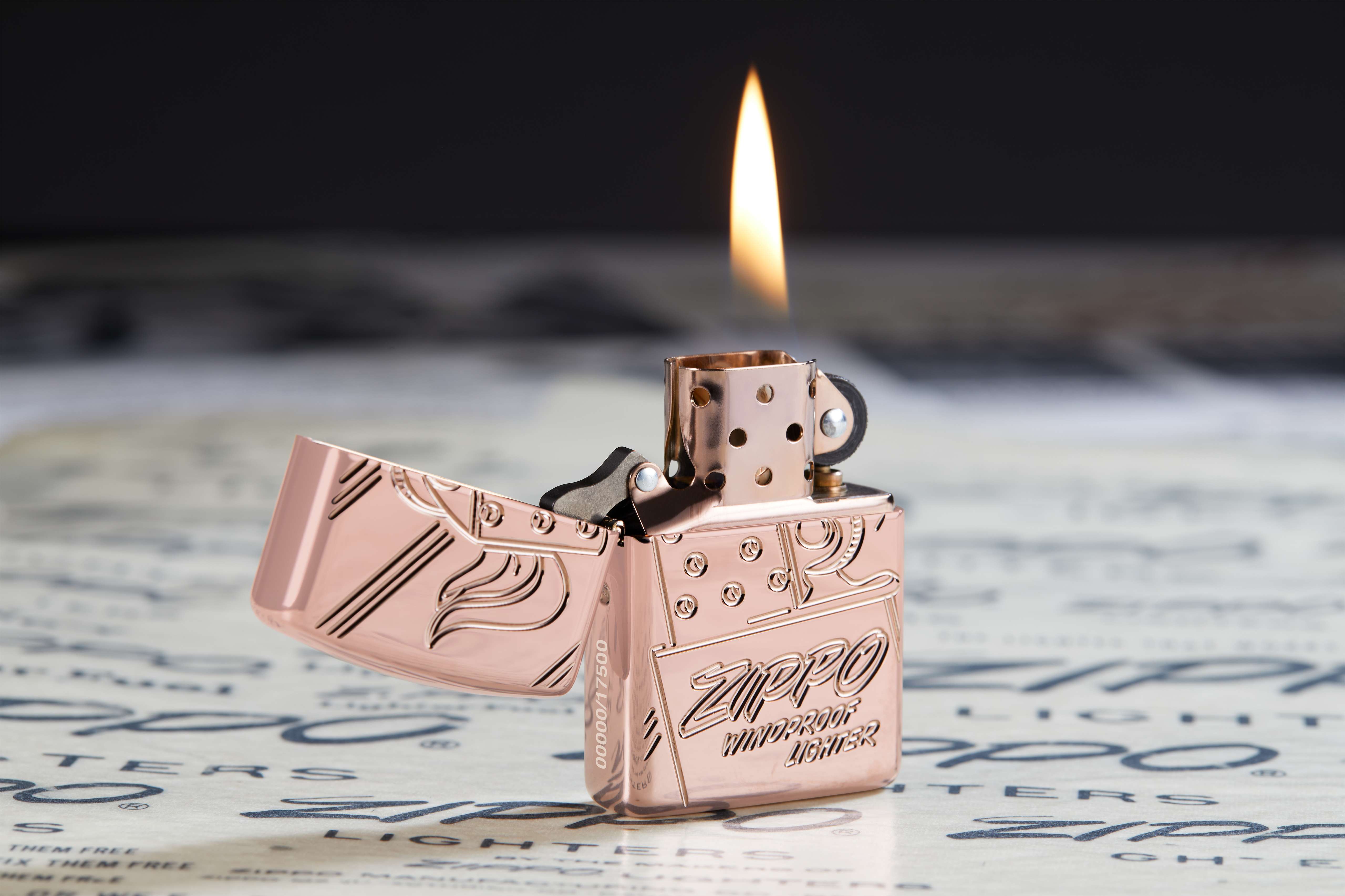 Zippo Script Gold