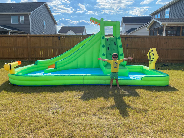 Alligator Pool & Water Slide