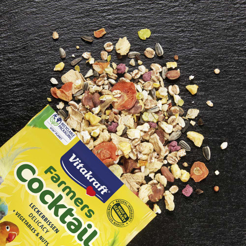 Vitakraft Cocktail - Parrot - Vegetable & Nut - 250g 1