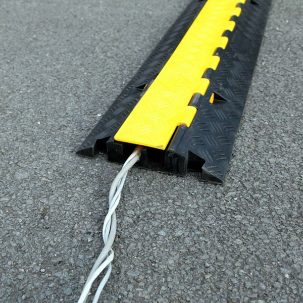 2CHCP 2 channel cable and hose protector