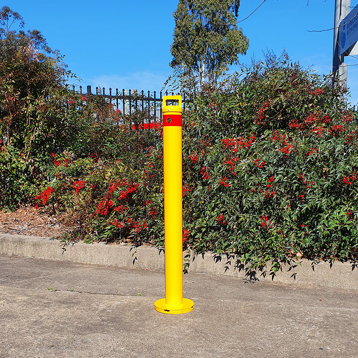 DEFENDER Removable Bollards - Baseplated & Key operated