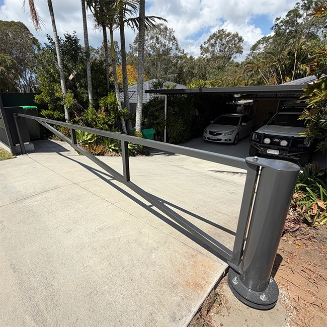 Heavy duty swing gate - The Watergate