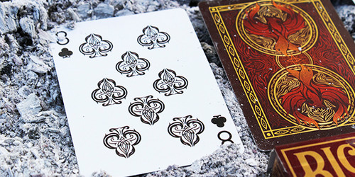 Hollow 8 of clubs design