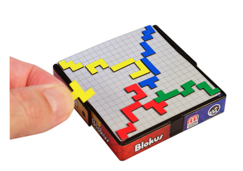 World's Smallest Blokus to scale