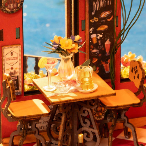Closeup on details, table and chairs
