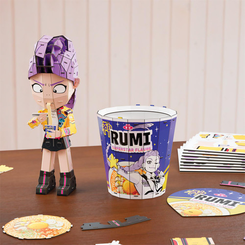 model built Rumi and a Ramen bowl