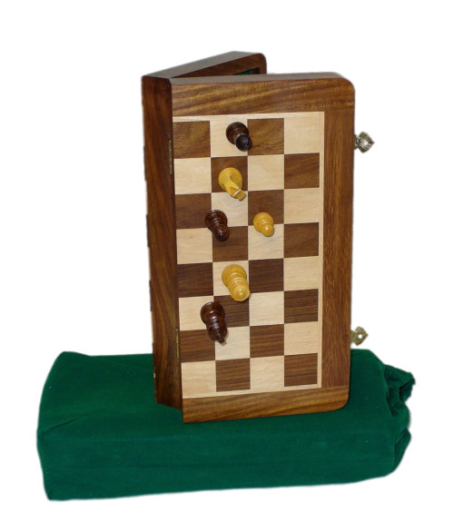 Magnetic Folding Chess Set with pouch