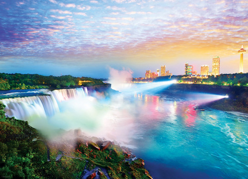 Niagara Falls at dusk 