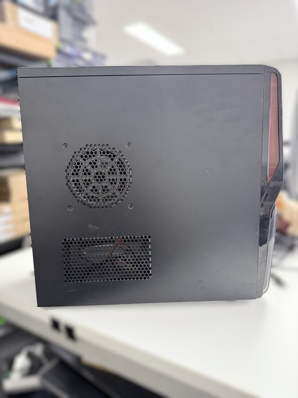 NO BRAND White Box Intel Core 2 Quad CPU Q8400 @ 2.66GHz 8GB RAM 1TB Sata HDD - NO OPERATING SYSTEM