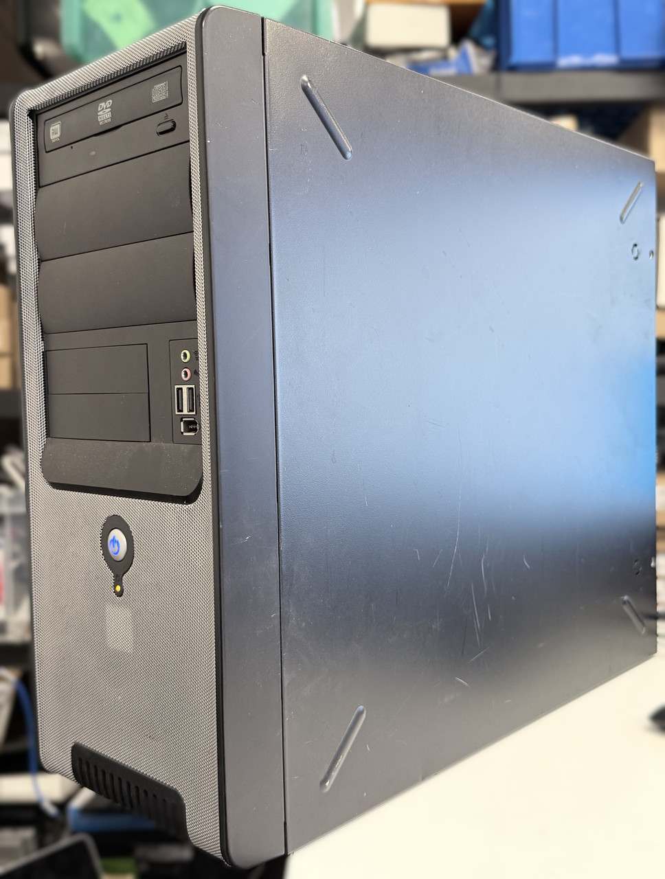 White Box intel Core 2 Duo E8200 @ 2.66GHz 2GB RAM 300GB HDD NO Operating System