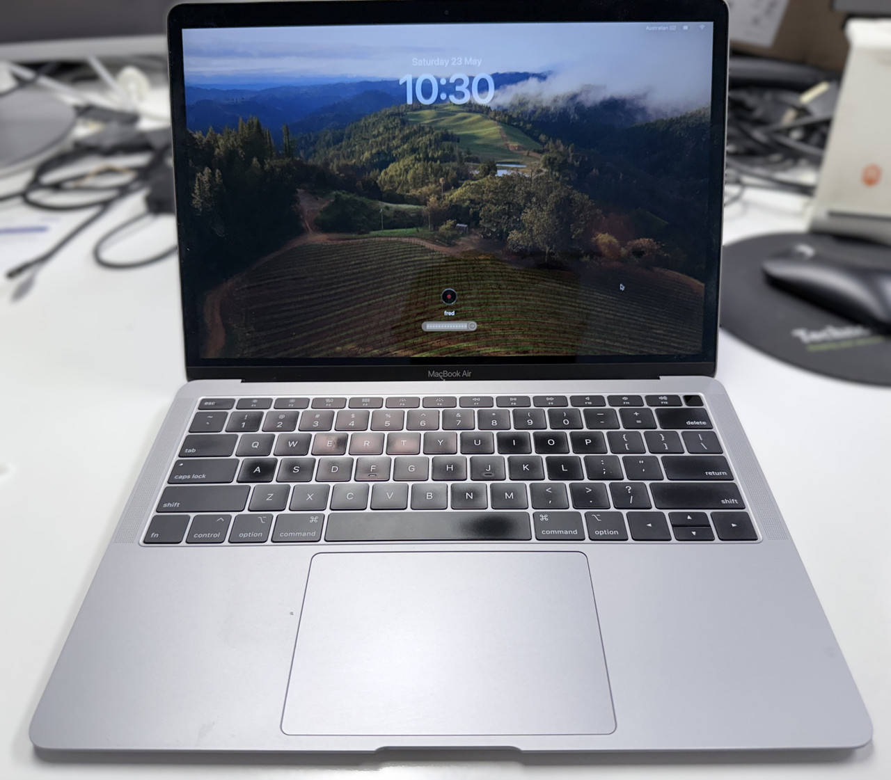 Apple MacBook Air 13” 2018 A1932 Core i5 1.6GHz 8GB RAM 128GB SSD Space Grey Grade A