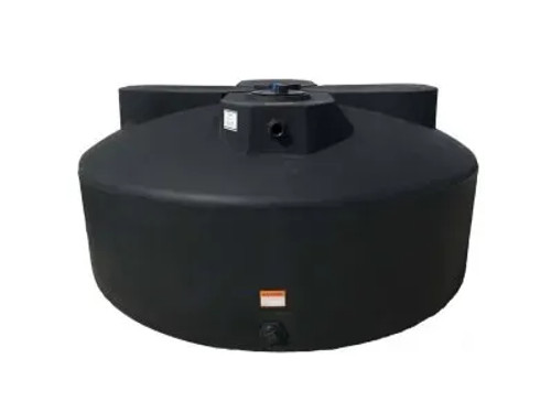 Norwesco 600 Gallon Plastic Vertical Water Storage Tank in Black