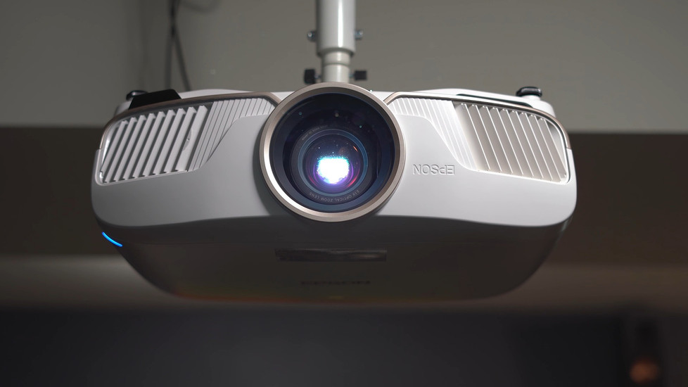 Choosing The Right Home Theater Projector For You - Audio & Video