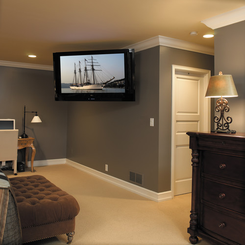 Chief PDRUB Large Flat Panel Swing Arm Wall Mount (Black)
