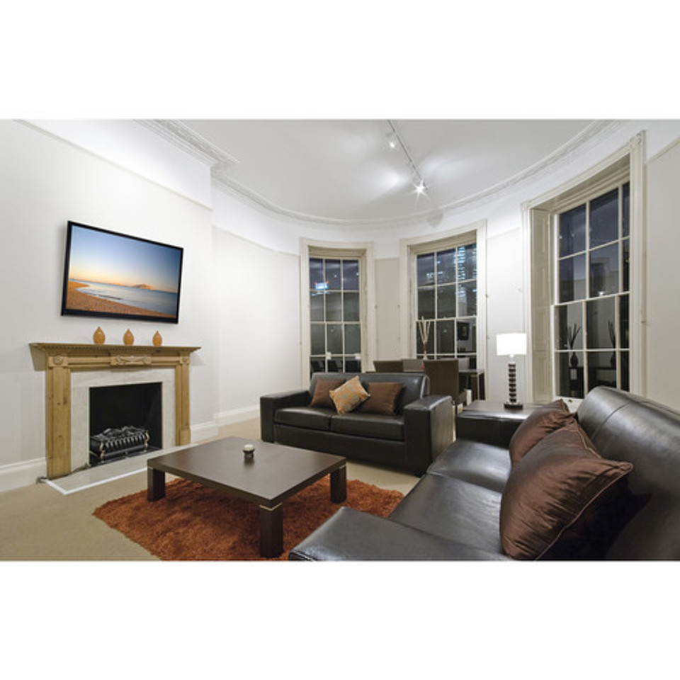 Peerless-AV PT660 Universal Tilt Wall Mount for 39-90" Flat Panel Displays Peerless-AV PT660 Universal Tilt Wall Mount for 39-90" Flat Panel Displays