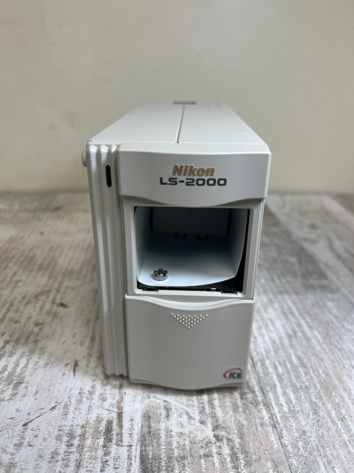Nikon LS-2000 scanner