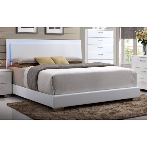 Acme Furniture Lorimar White Bed