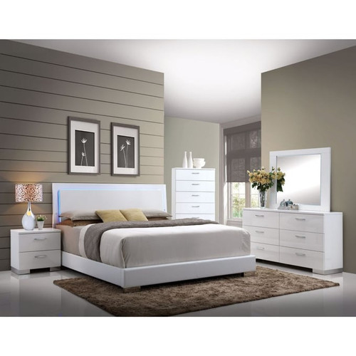 Acme Furniture Lorimar White Bed