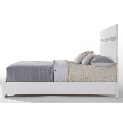 Acme Furniture Naima II White Beds