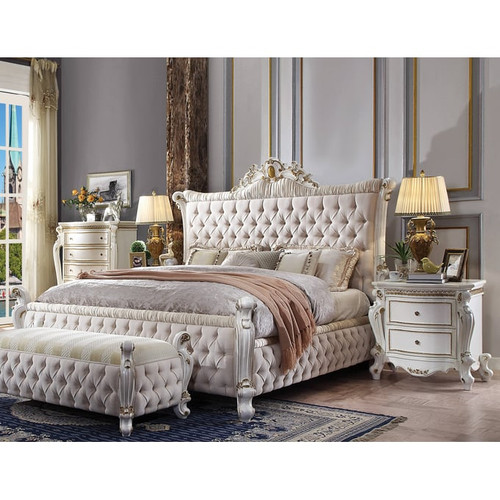 Acme Furniture Picardy Antique Pearl Poster Beds