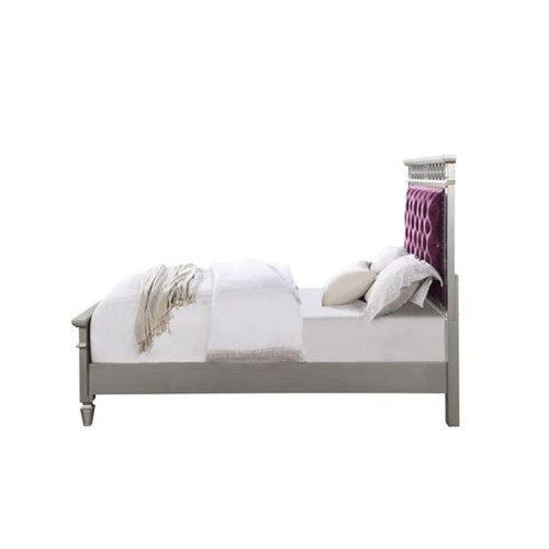 Acme Furniture Varian Silver Mirrored Beds