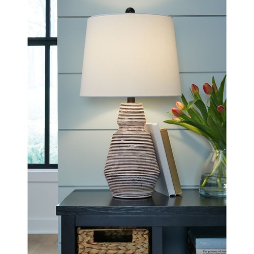 2 Ashley Furniture Jairburns Brick Red White Poly Table Lamps