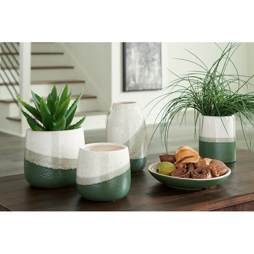 Ashley Furniture Gentset Green Cream 5pc Accessory Set