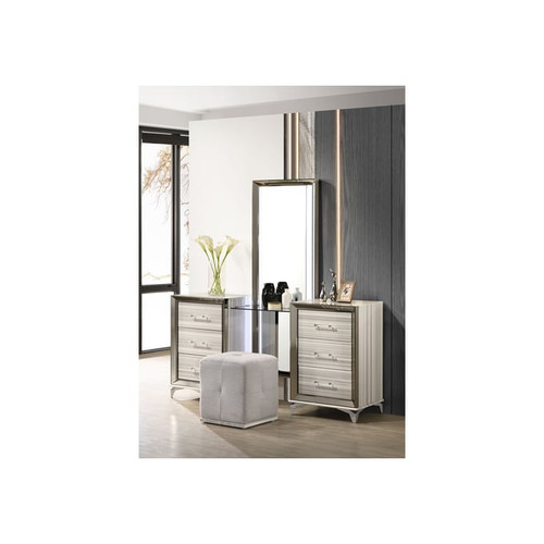 Global Furniture Zambrano White Vanity Set with LED