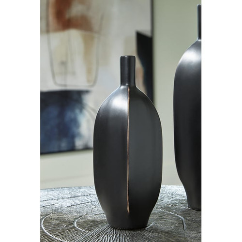 Ashley Furniture Rhaveney Black Vases