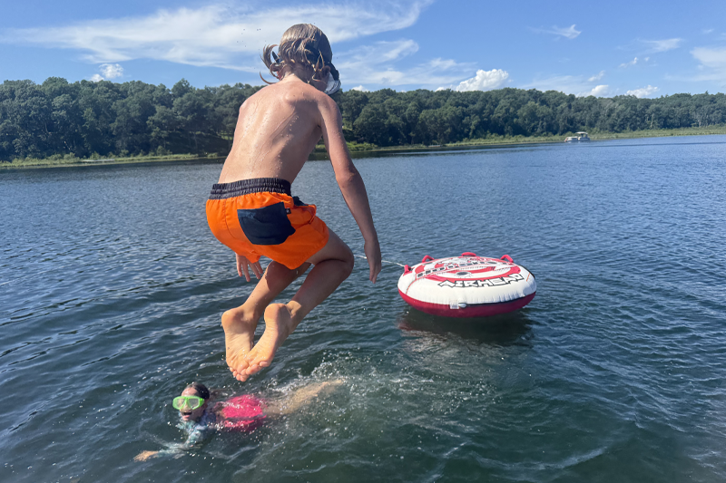 Choosing the Right Swimwear Colors for Pools and Lakes