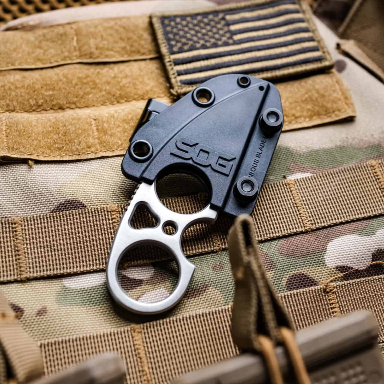 SOG Snarl Blackout Fixed Blade Knife 2.3