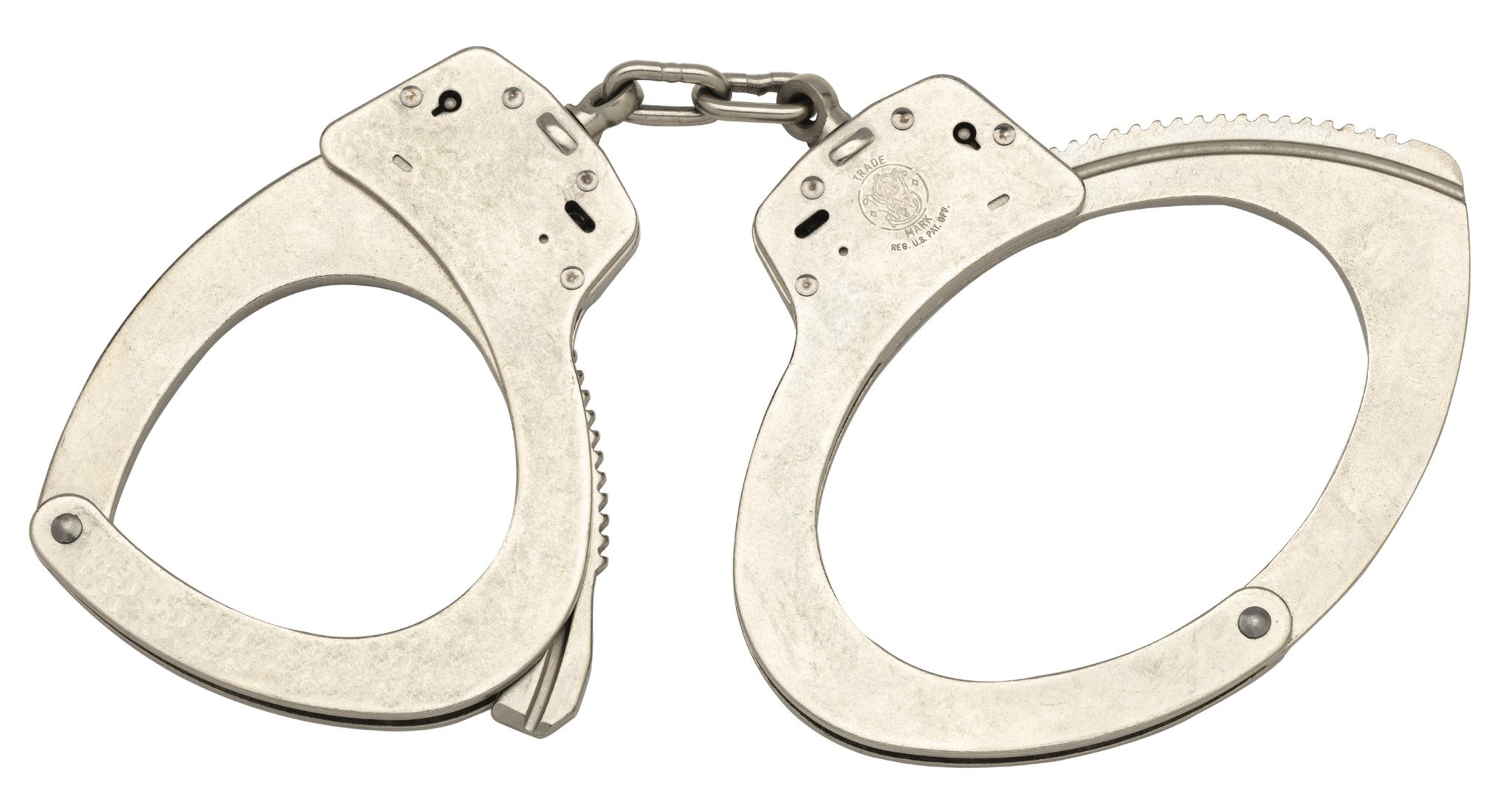 These Special Security Handcuffs in a nickel finish feature a larger dimension chain and swivel for special security situations. Smith & Wesson Handcuffs are fabricated from the finest quality carbon steel. They are manufactured with heat-treated internal lockworks, featuring smooth ratchets for swift cuffing and double locks to prevent tampering.