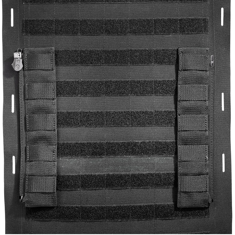 The TACVEC Pouch 1 is a quick release equipment bag with a zipper adapter that fastens to the TT Front Seat Panel. Utilizing special adapters, the pouch can be attached to the TT Modular Front Seat Panel which can be quickly and easily removed. It has a pocket, MOLLE hook and loop, elastic loops inside and its volume can be regulated using bungee cords. Due to its size it cannot be used at the same time as the weapons attachment