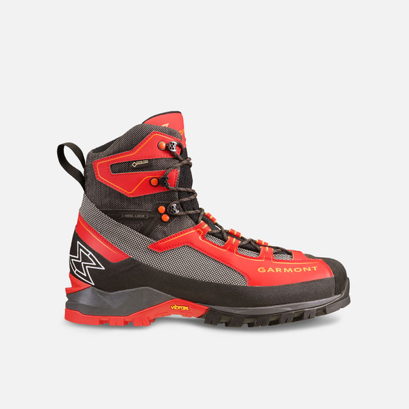 Semi-automatic crampon compatible boots, ideal for all types of routes, from technical trails to iron ways

