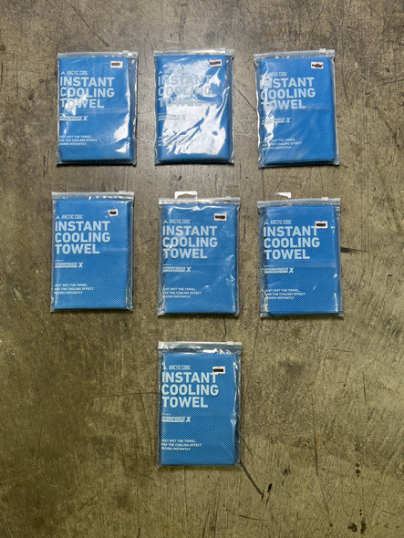 Lot of 7 Arctic Cool Instant Cooling Towel Hydro Freeze, New/Old Stock