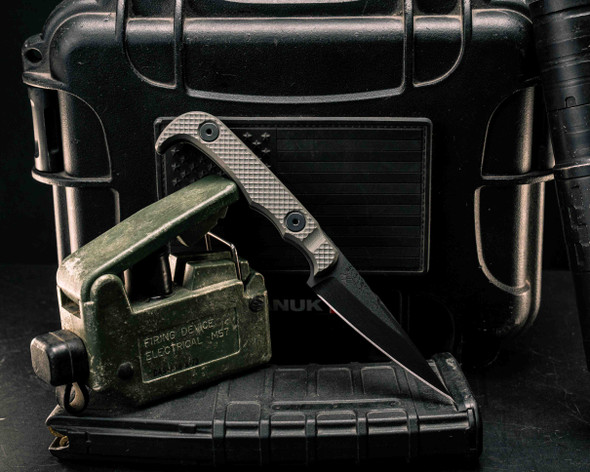 Half Face Blades Slender Man Grey G10/Armor Black Cerakote Allen Bolts Textured Grip Knife